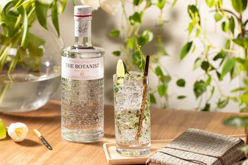 Botanist gin bottle, studio packshot with label detail